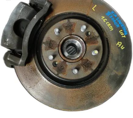 Rear wheel hub