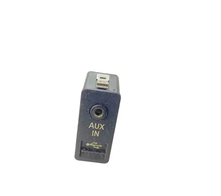 BMW 5 F10 F11 AUX in-socket connector 9129651