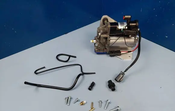 Land Rover Discovery 4 - LR4 Air suspension compressor/pump LR038118 LR023964 LR015303