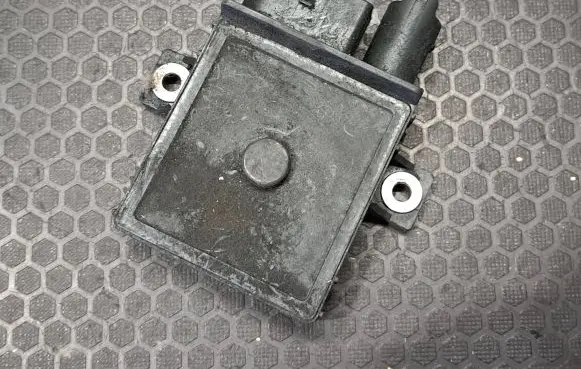 BMW 5 E60 E61 Glow plug pre-heat relay 0522140701