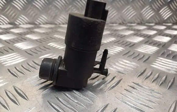 Toyota Yaris Windscreen/windshield washer pump 853300F020