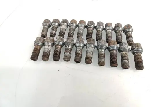 Nuts/bolts