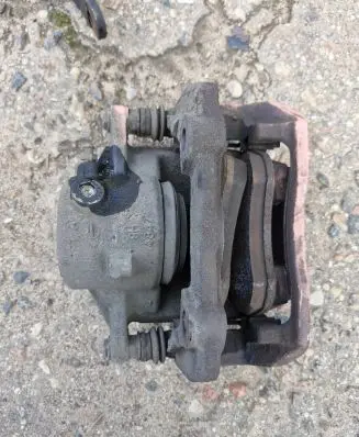Mercedes-Benz C W204 Front brake caliper