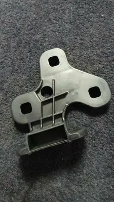 BMW 7 E38 Front bumper mounting bracket 8230513