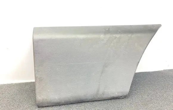 Rear fender molding trim
