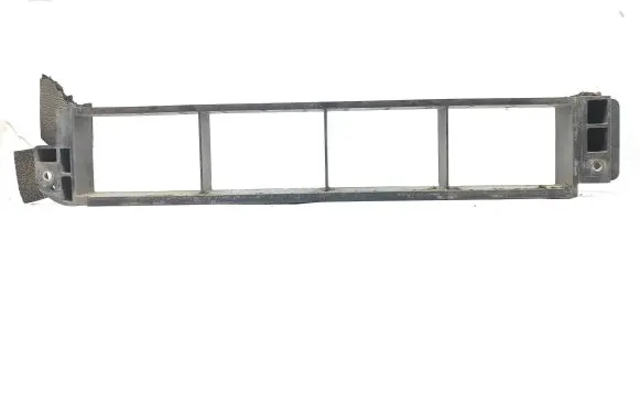 Toyota Land Cruiser (J150) Intercooler air guide/duct channel