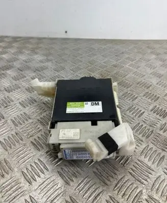 Lexus CT 200H Central body control module 8922176100 2380005490