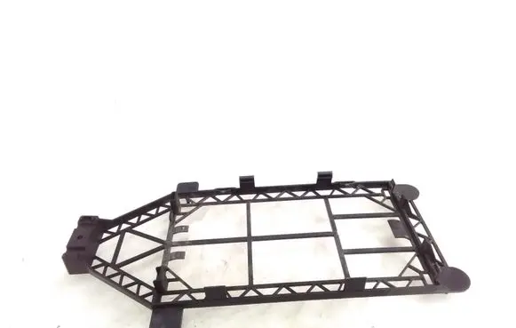 Radiator mount bracket