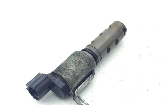 Toyota Prius (XW50) Camshaft vanos timing valve 337010 EB173