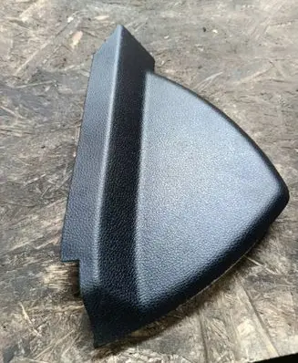 Mercedes-Benz C W204 Dashboard side end trim A2046800078 107369