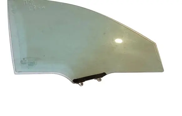 Honda CR-V Front door window glass four-door 43R00050 DOT24M62AS2