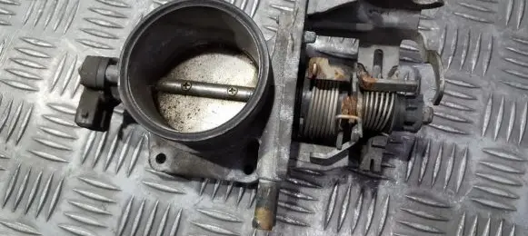 BMW 5 E39 Throttle valve 13631721456 1363-1721456