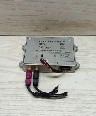 Audi A6 C7 Aerial antenna amplifier 8J0035456A 116012120