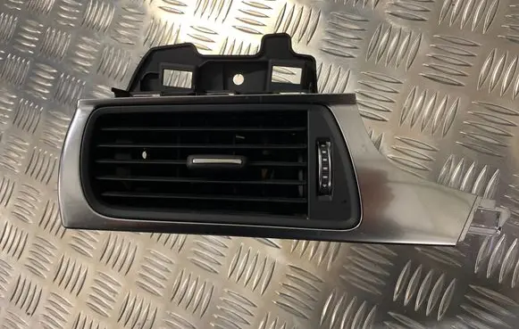 Audi A6 S6 C7 4G Dashboard side air vent grill/cover trim 4G1820901 9025700