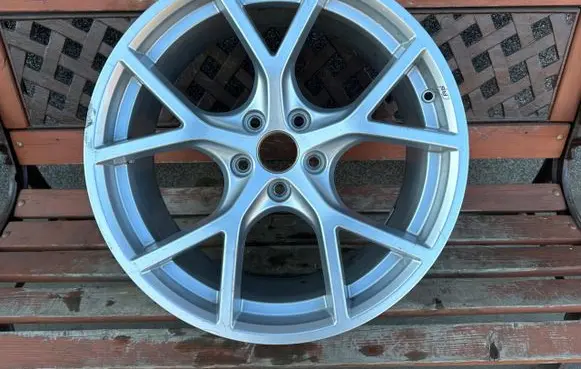 Audi A3 8Y R19 alloy rim 
