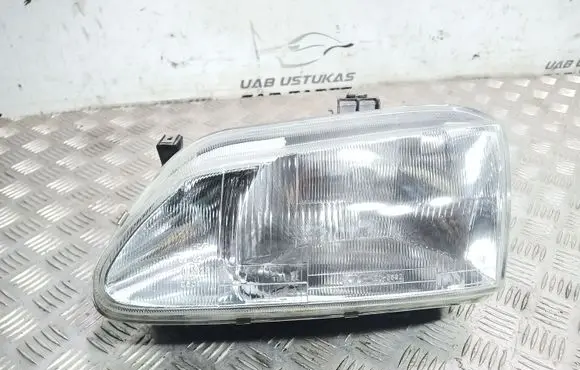 Renault Megane I Headlight/headlamp 09131014