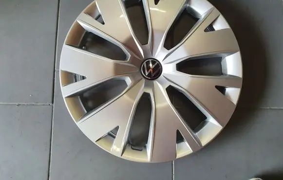 Volkswagen Golf VII R16 wheel hub/cap/trim 