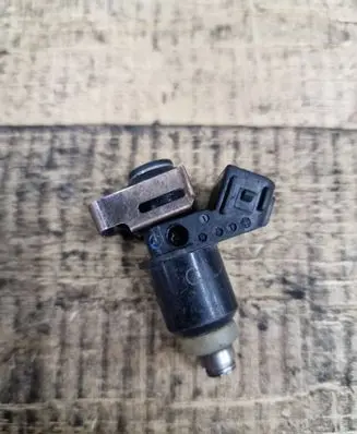 Ford Mondeo MK II Fuel injector RA30AAC