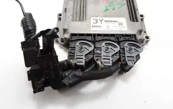 Nissan Qashqai Engine control unit/module 23710JD78D 1039S21017 0281014361
