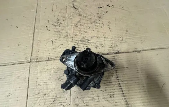 Vacuum pump