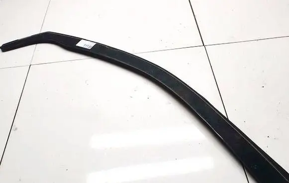 Nissan X-Trail T30 Sliding door wind deflector 