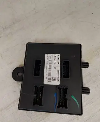 Renault Trafic III (X82) Engine control unit/module ECU 231A08052R