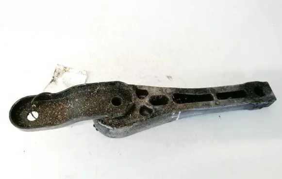 Skoda Superb B6 (3T) Engine mount bracket