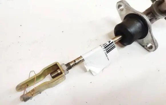 Master brake cylinder