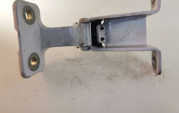 Renault Kangoo II Rear door upper hinge KU3674A 117113602