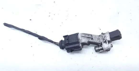 Volkswagen PASSAT B7 Crankshaft position sensor 03C906433E