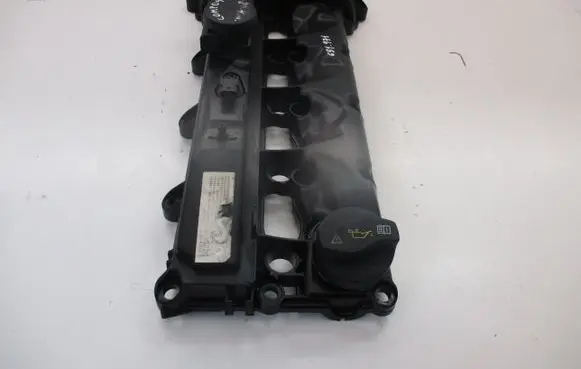 Jeep Compass Rocker cam cover A6510101030 A6510105205 651971