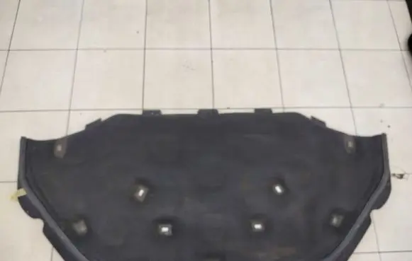 Volvo V70 Engine bonnet/hood sound/heat insulation 