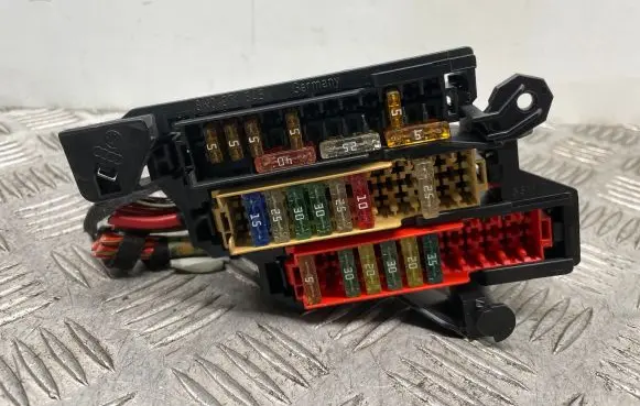 Audi A4 S4 B8 8K Fuse module 8K0971845 8K0941824B