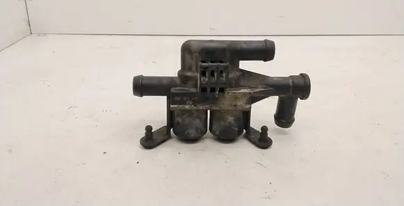 BMW 5 F10 F11 Coolant heater control valve 1147412200