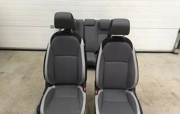 Seat set