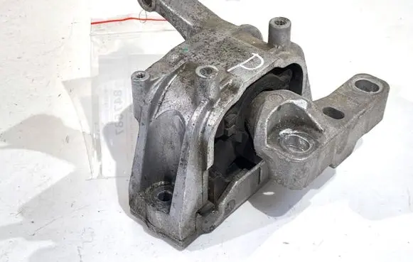 Seat Alhambra (Mk2) Engine mount vacuum valve 5N0199262