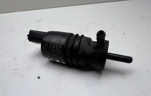 Windscreen/windshield washer pump
