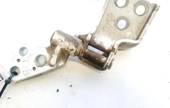 Peugeot Partner Rear door lower hinge