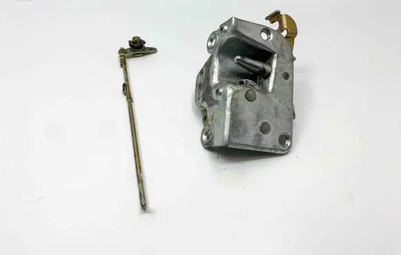Mercedes-Benz SLC C107 Front door lock A1077200435 1077200435