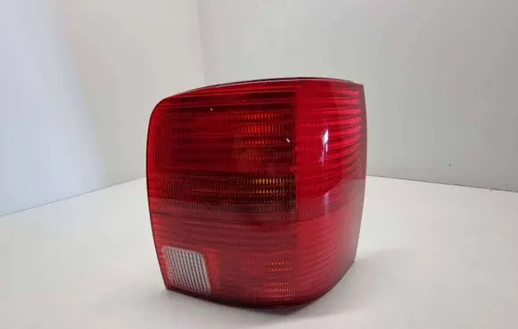 Volkswagen PASSAT B5 Rear/tail lights 3B9945096G