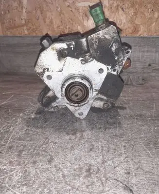 Volvo S80 Fuel injection high pressure pump 0445010111 30756125