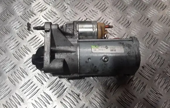 Renault Laguna II Starter motor 8200331251 D7R49