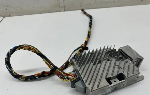BMW X7 G07 Sound amplifier 5A3F6D3
