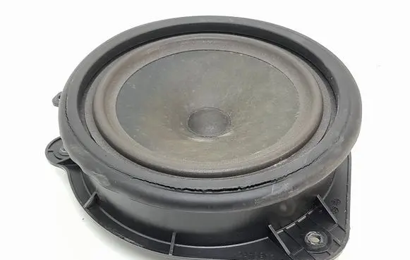Audi A3 S3 A3 Sportback 8P Front door speaker 8P0035411C