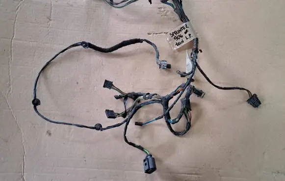 Mercedes-Benz Sprinter W906 Front door wiring loom A9060005999