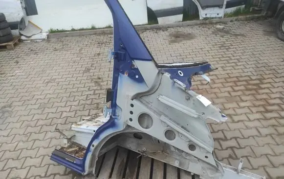 Mercedes-Benz Sprinter W906 Front quarter panel