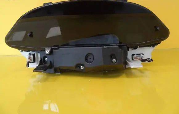 Toyota Yaris Speedometer (instrument cluster) MB4573003176