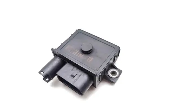 BMW 3 E90 E91 Glow plug pre-heat relay 779800006 0522120102