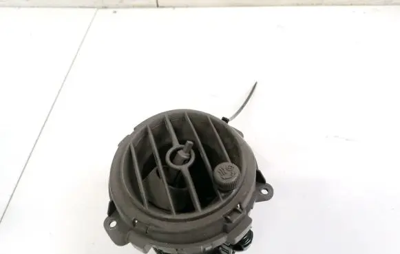 Chrysler PT Cruiser Dash center air vent grill SD00TRMAB