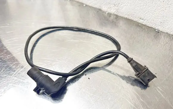 Opel Astra G Crankshaft position sensor 90520855